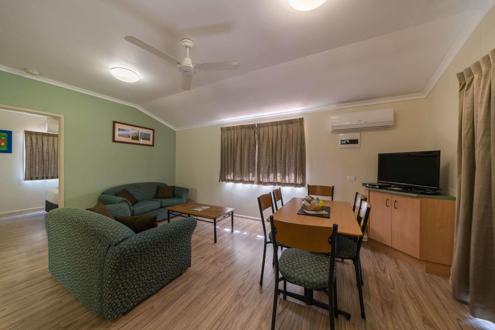 Hotel Capricorn Caves Rockhampton Exterior foto
